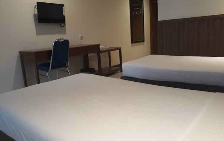 Aster Hotel & Restaurant