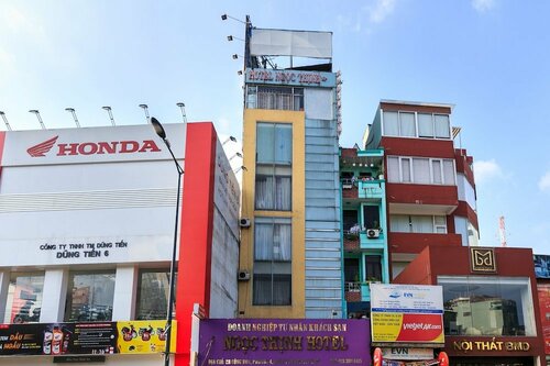 RedDoorz @ Cong Hoa Street, Забронировать Гостевой дом Отели провинции Хошимина с парковкой, Парковка