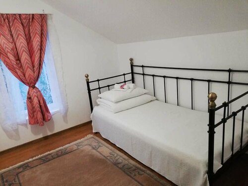 Horia, Prenota Hotel Avrig 