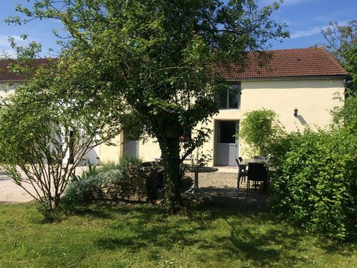 La Longère Bourguignonne, Book Hotel Hoteller i Burgund med parkering, Parkering
