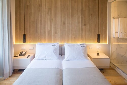 Tempo Flh Hotels, Забронировать Отель Лиссабон Эстремадура, рядом с Станция метро Рестаурадореш