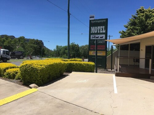 Springsure Overlander Motel, Rezervasyon Motel Springsure Queensland