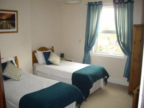 The Cottage Bed & Breakfast, Book Bed and Breakfast Halewood Liverpool