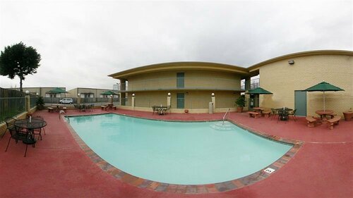 Motel 6 Memphis, Book Motel Hoteller i Tennessee med parkering, Parkering