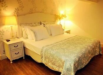 Maydos Hotel