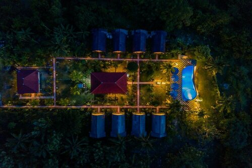 Penida Sunset Ocean View Bungalows, Забронировать Отель Отели Кабупатен-Клункунг с парковкой, Парковка