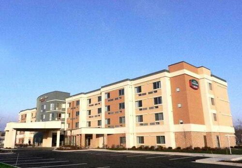 Courtyard Milwaukee Airport, Reserva ahora Hotel Milwaukee Wisconsin