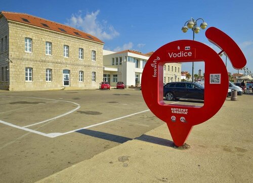 Guest House Joso, Забронировать Гостевой дом Отели Водице с парковкой, Парковка