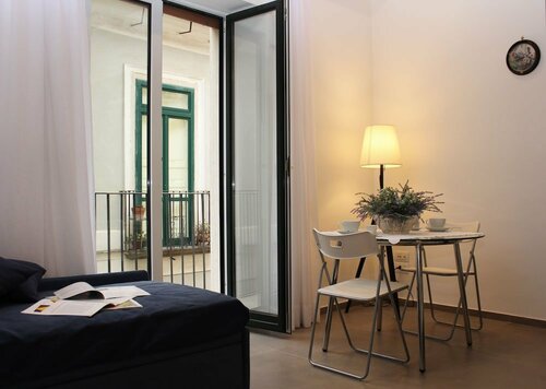 Bed and Breakfast Adelberga, 予約 ベッド・アンド・ブレックファースト Salerno Old Town サレルノ, Provincial Pinacotheca of Salerno周辺