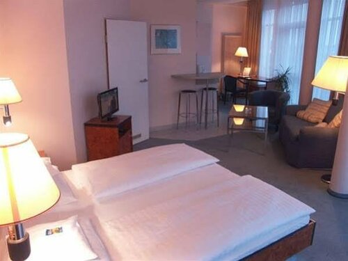 Hotel Arkadia, Buchen Sie Ferienwohnung Friedrichsdorf Taunus