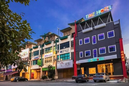 Time Hotel Sunway, Забронировать Отель Отели Петалинг-Джая с парковкой, рядом с Медицинский центр Сануэй, Парковка