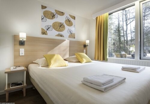 Center Parcs Les Bois Francs, Reservar Resort Hotéis em Eure com estacionamento, Estacionamento