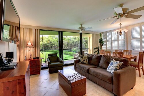 Kihei Surfside #107 by Ali'i Resorts, Забронировать Отель Отели Кихеи с бассейном, Бассейн