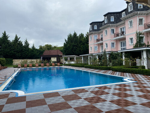 Riviera, Sevastopol, Rezerwuj Hotel Hotele w Crimea z Parkingiem, Parking