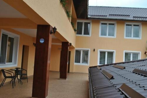 Vila Veche, Забронировать Отель Отели в центре Хацег, в центре