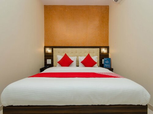 OYO 11706 Hotel Avion Park, Забронировать Отель Western Suburbs Мумбай