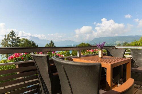 Atterseepension, Book Hotel Attersee hoteller med pool, Swimmingpool