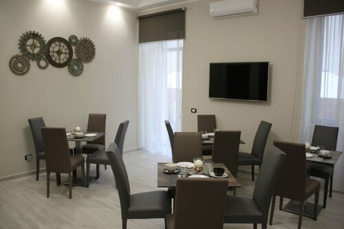 B&B Delight, Забронировать Отель «постель и завтрак» Отели Неаполя с завтраком, рядом с Замок Св. Эльмо, Завтраки