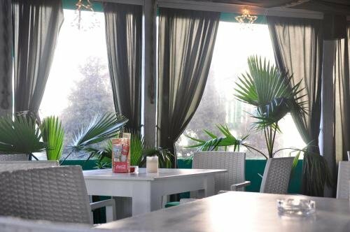 Bed And Breakfast Meridiana, Забронировать Отель Отели Нови-Сад с бассейном, Бассейн