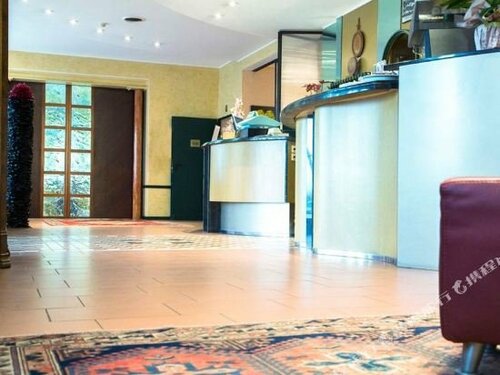 Hotel Ristorante SASSO, Забронировать Отель Боволоне Венето