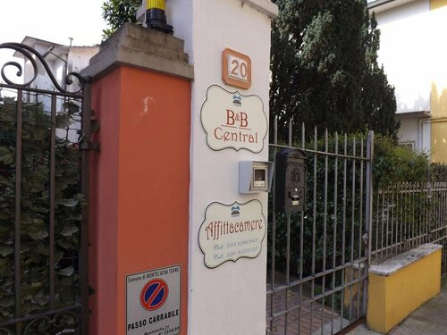 B&B Central Toma, Забронировать Отель «постель и завтрак» Отели Монтекатини-Терме 3 звезды, 3*