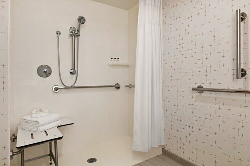 Crowne Plaza Hotel Philadelphia - King of Prussia by IHG, Забронировать Отель Кинг-оф-Праша Philadelphia Metropolitan Area