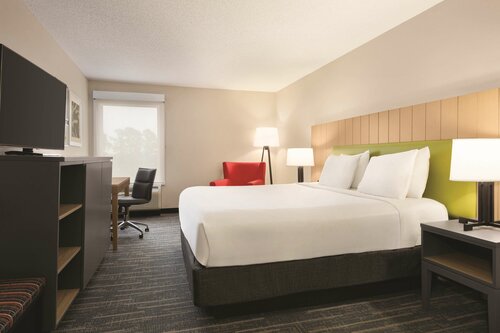 Holiday Inn Express Dunn, Varaa Hotelli Dunn 