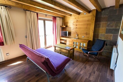 Apartaments Gran Vall, Забронировать Отель Отели Альп с парковкой, Парковка