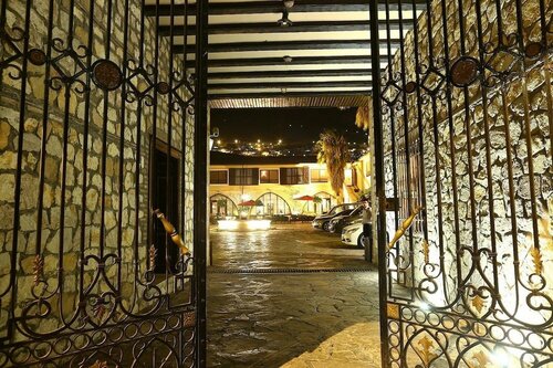 Savon Hotel - Special Class, Забронировать Отель Отели Средиземноморского региона с парковкой, Парковка