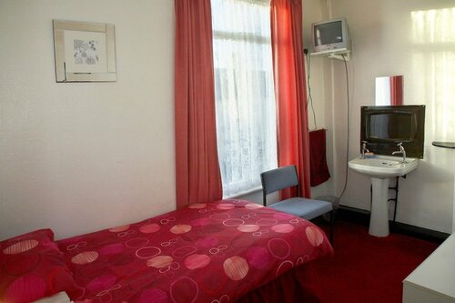 OYO Tudor Lodge - Redcar Beach, Забронировать Отель «постель и завтрак» Редкар Тиссайд