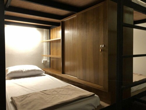 OYO 612 Hansa Hostel, Забронировать Хостел Отели Провинции Бангкока с парковкой, Парковка