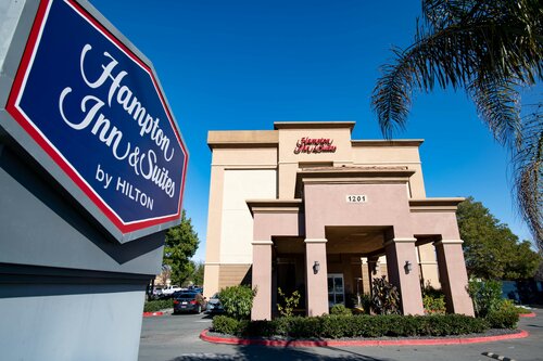 Hampton Inn & Suites Pittsburg, 予約 ホテル ピッツバーグ San Francisco Bay Area
