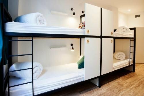 Koba Hostel, Забронировать Хостел Хостелы Сан-Себастьяна, Хостел