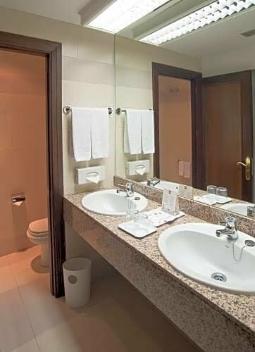 Hotel Riu Fluviá, Prenota Hotel Olot Garrotxa