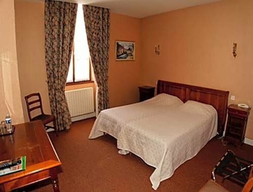 LOGIS HOTEL - Le Relais Saint Vincent, Брондау Қонақ үй Ligny-le-Chatel 