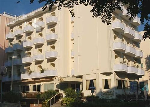 Mediterraneo Hotel & Suites, Забронировать Отель Каттолика Побережье Римини