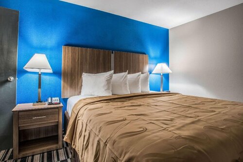 Quality Suites Downtown Convention Center, Забронировать Отель Лейк-Чарльз Луизиана
