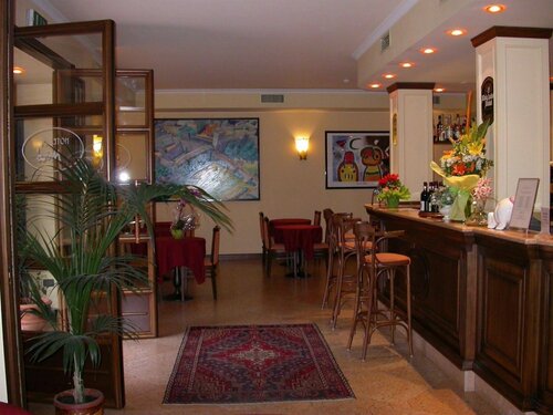 Hotel Miro, Забронировать Отель Отели Гарды с парковкой, Парковка
