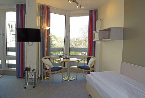 Hotel St.-Michaels-Heim, Book Hotel Charlottenburg Berlin