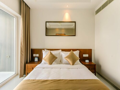 Kent Baywatch Suites, Забронировать Отель Отели Коччи 4 звезды, 4*