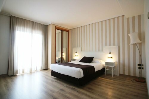 Hotel Alfonso I, Забронировать Отель Туй Pontevedra Province