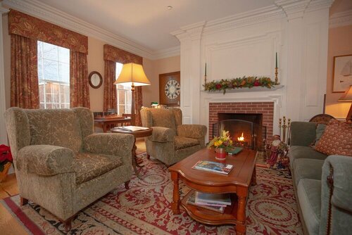 Compass Rose Inn, Забронировать Отель «постель и завтрак» Отели Массачусетса 4 звезды, 4*