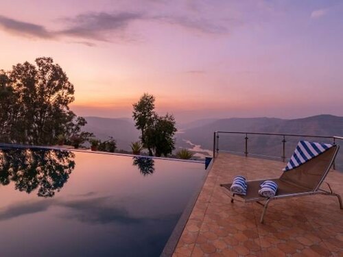 Cloud Mist Resort and Spa, Забронировать Курортный отель Отели Махабалешвар с бассейном, Бассейн