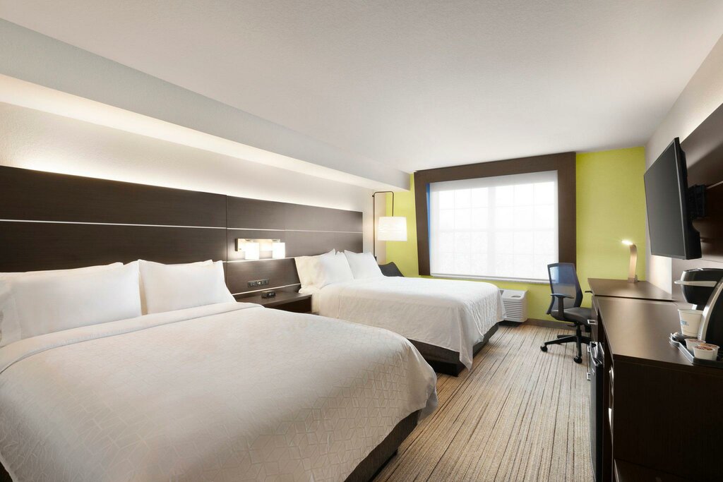 Holiday Inn Express & Suites Sarasota East - I-75