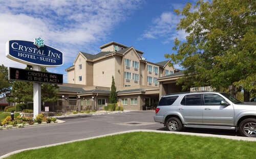 Crystal Inn Hotel & Suites Salt Lake City, Забронировать Отель Отели Солт-Лейк-Сити с парковкой, рядом с The City Library, Парковка