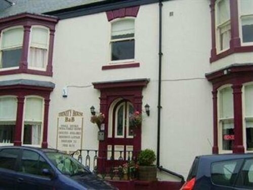 Trinity Guest House, Забронировать Гостевой дом Отели North Pennines с парковкой, Парковка