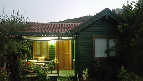 Turkuaz Bungalows, Забронировать Отель Отели Чиралы с парковкой, рядом с Пляж Чиралы, Парковка