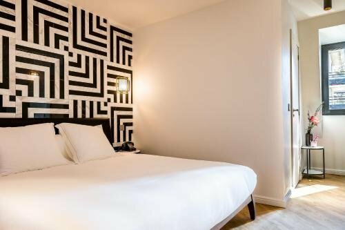 Rose Bourbon, Забронировать Отель 15-й округ: Порт-де-Версаль Париж, рядом с Балар