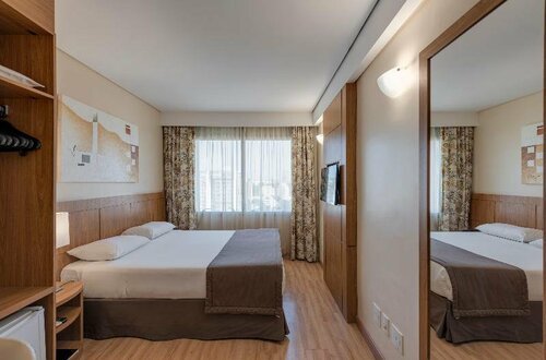 14 Bis Hotel Sao Jose Dos Campos, Забронировать Отель Отели в центре Сан-Жозе-дус-Кампуса с завтраком, отели в центре Сан-Жозе-дус-Кампуса с завтраком