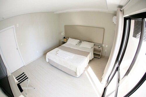 Hotel Palace 1, Забронировать Отель Отели в центре Канашвиейраш, в центре, Парковка